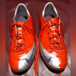 Nike Mercurial soccer trainer 9.5